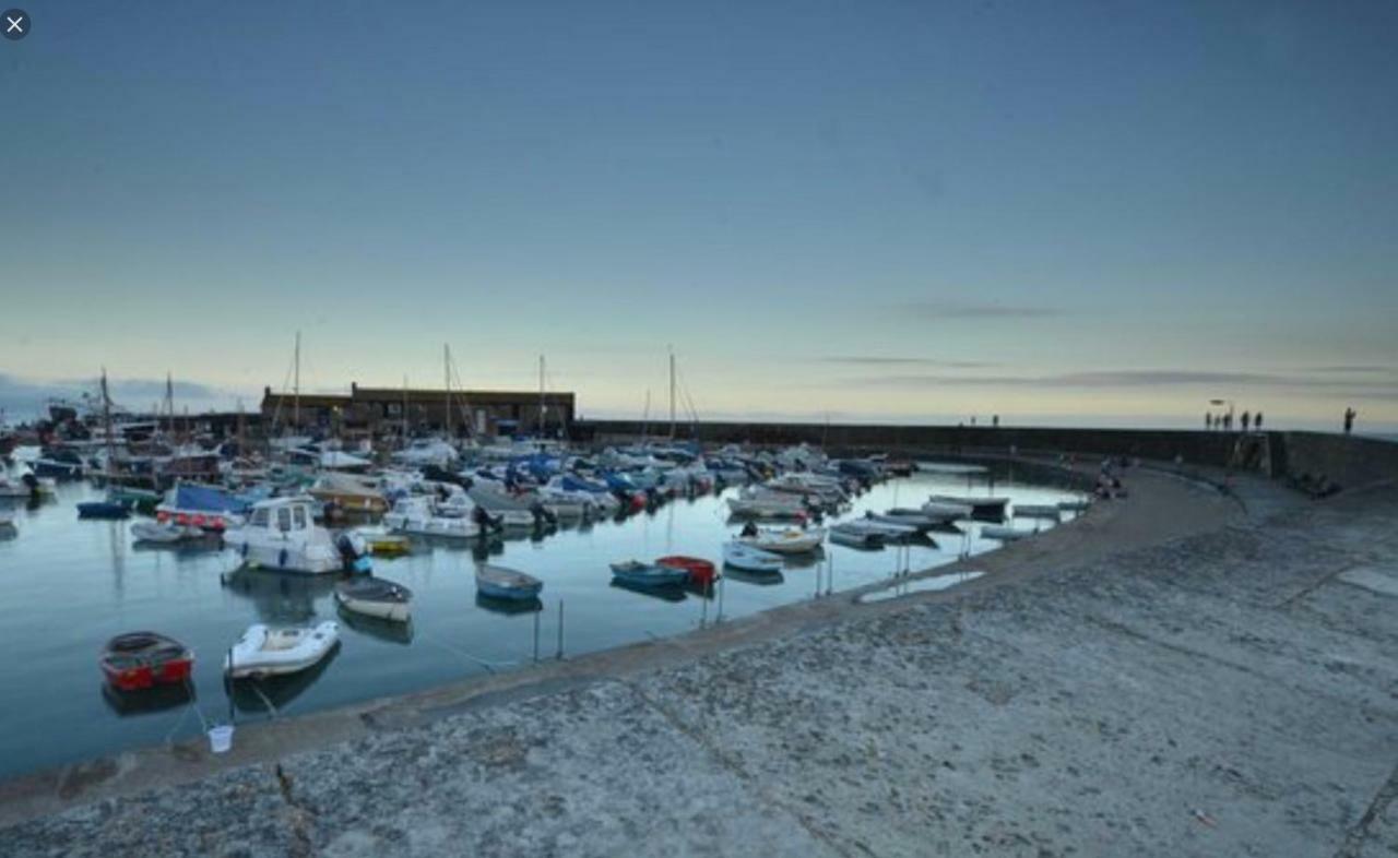 Little Monmouth 4 Bedroom Cottage, Old Town Lyme Regis, Dog Friendly And Parking エクステリア 写真